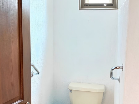 R – 1935 House for Rent in Mexiquito
