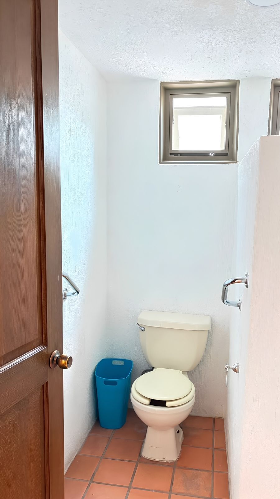 R – 1935 House for Rent in Mexiquito
