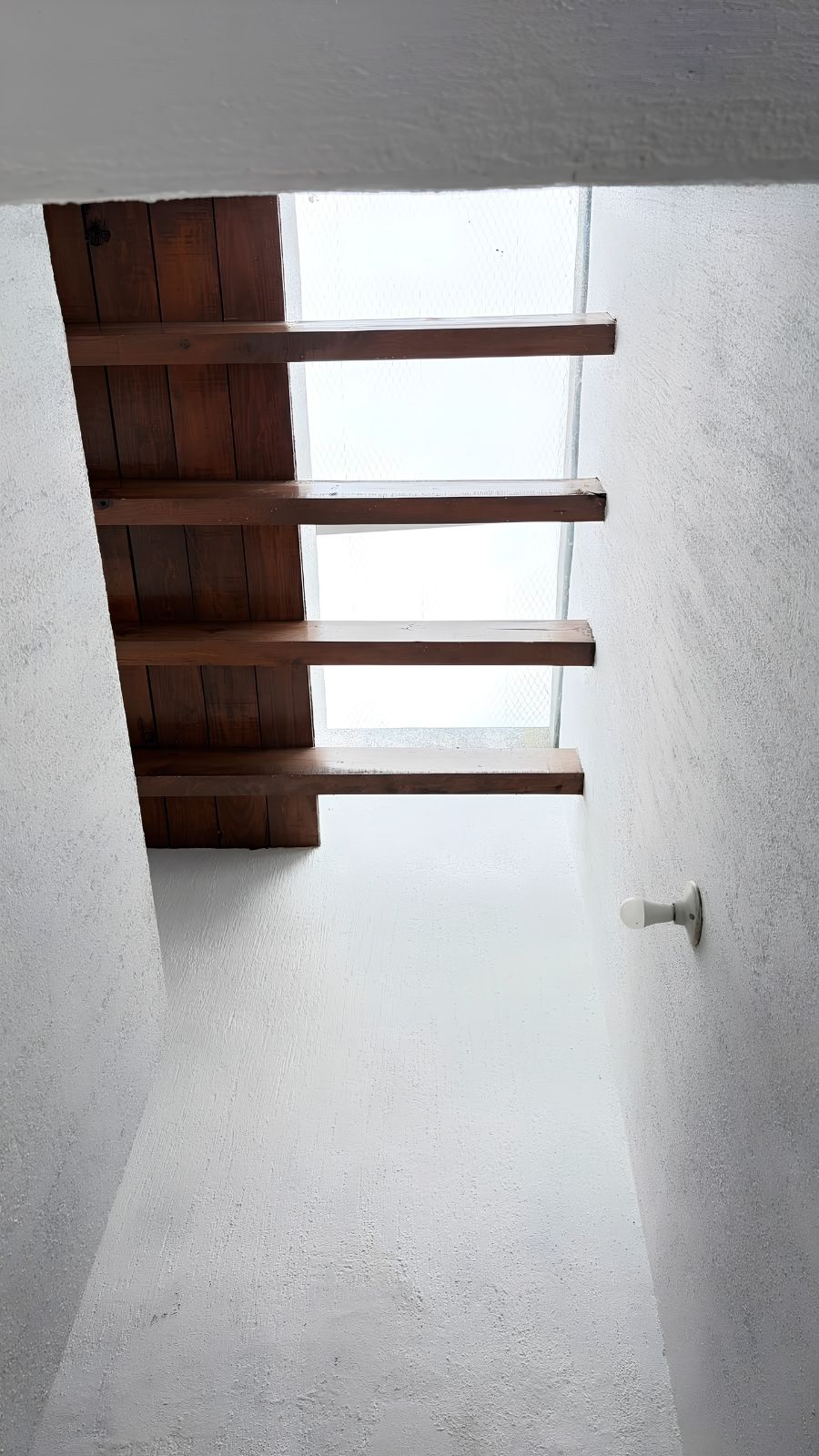 R – 1935 House for Rent in Mexiquito