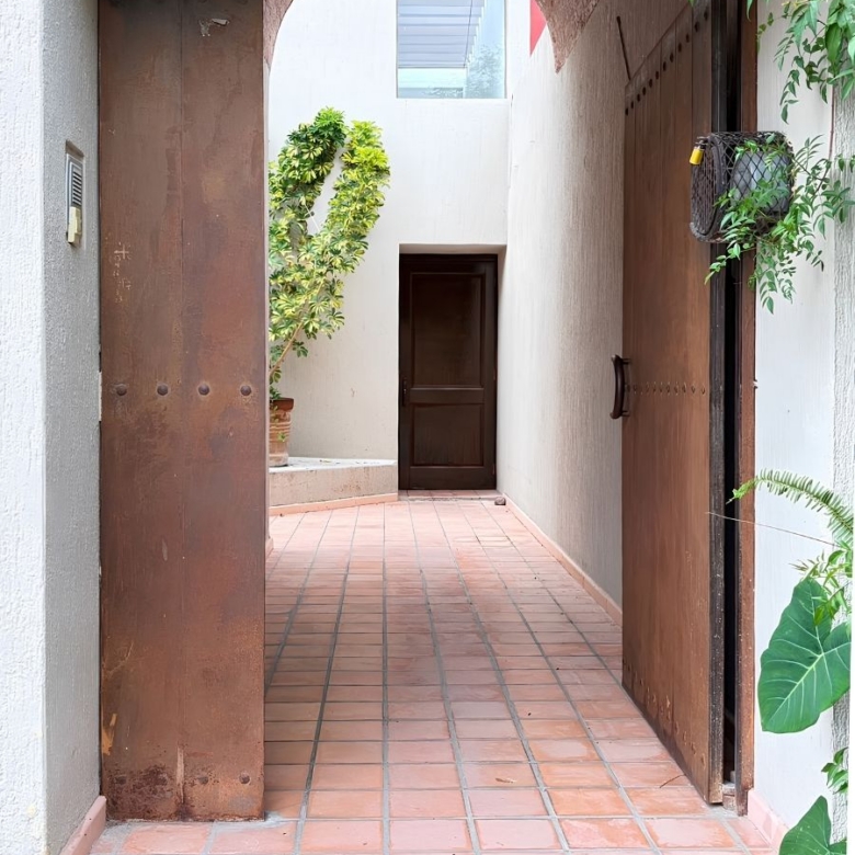 R – 1935 House for Rent in Mexiquito