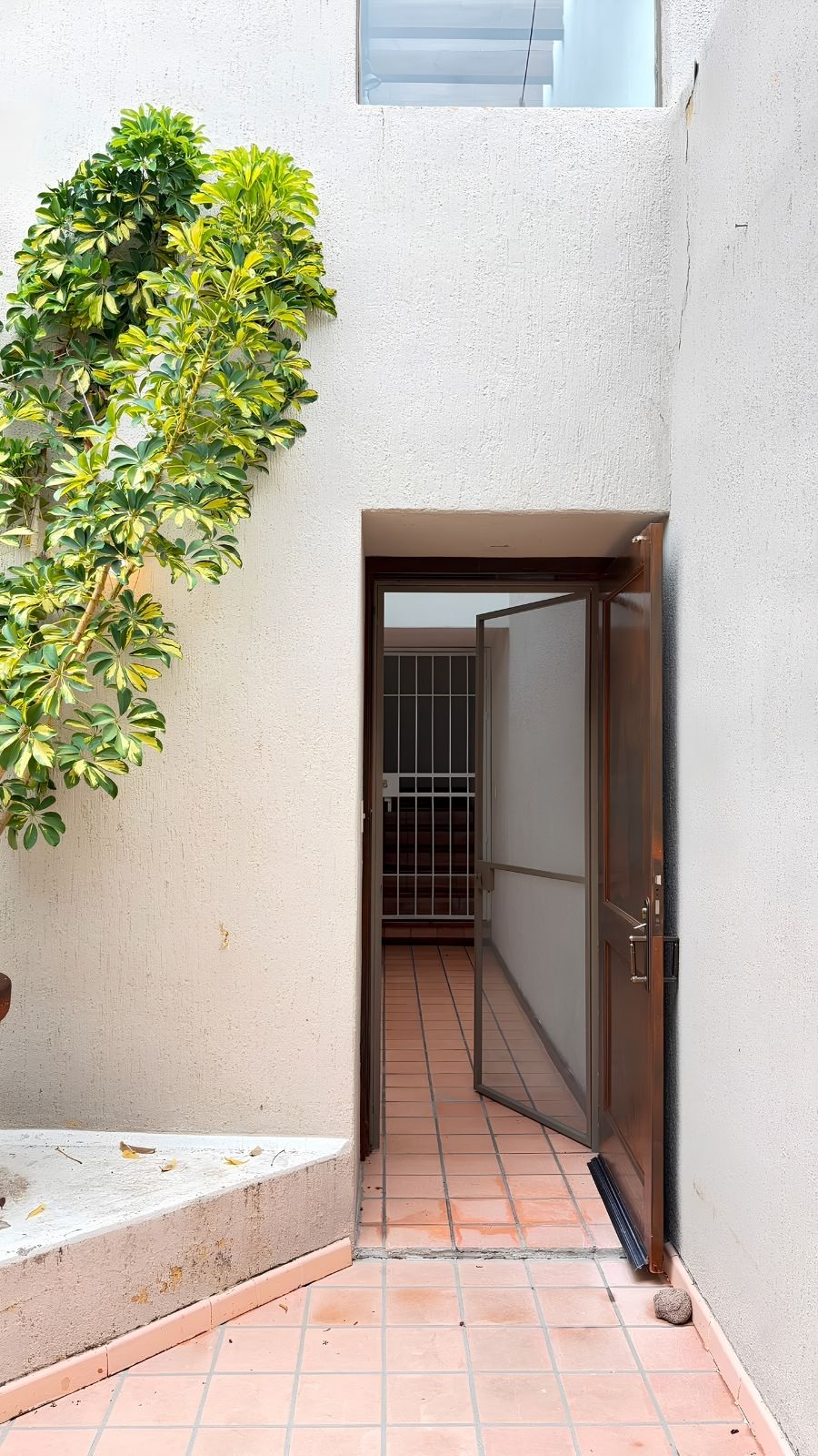 R – 1935 House for Rent in Mexiquito