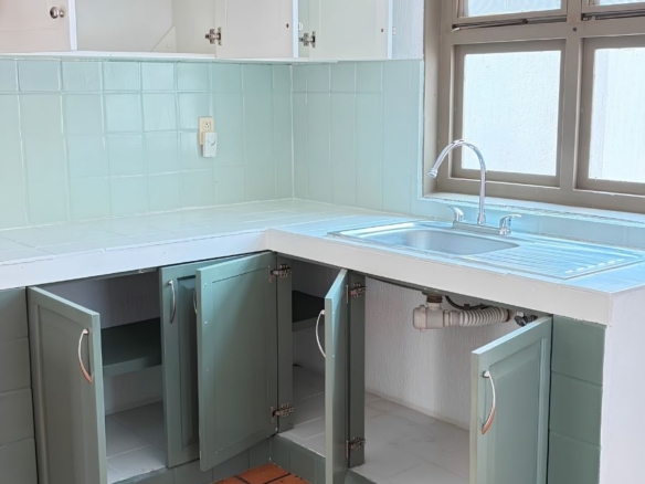 R – 1935 House for Rent in Mexiquito