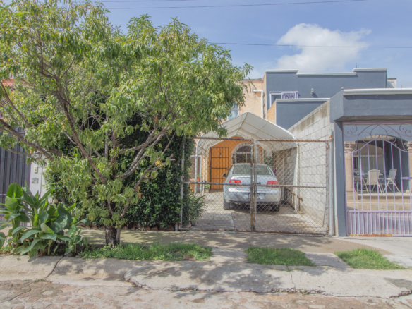 1603 House for Sale, Fracc Los Santos