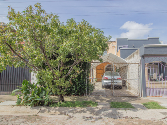 1603 House for Sale, Fracc Los Santos